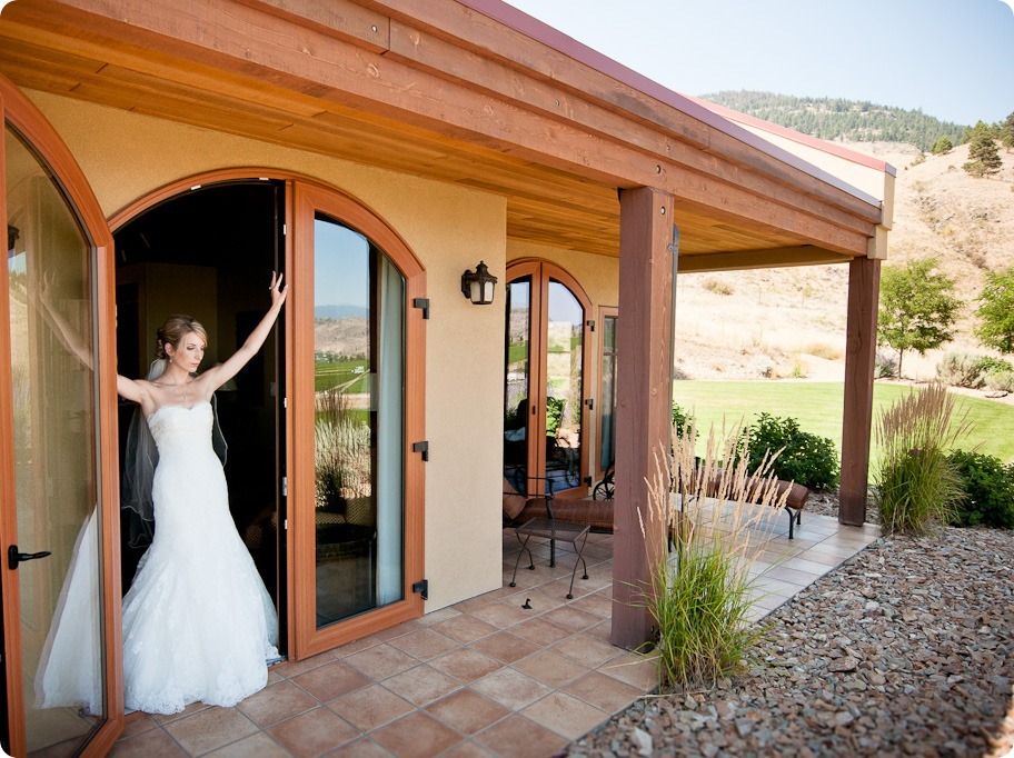 Julia and Dale_wedding_Vaseux-lake_Okanagan_summer_Hester Creek Winery_Oliver35253_by-Kevin-Trowbridge