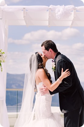 Sparkling-Hill-wedding_Okanagan_69_by-Kevin-Trowbridge