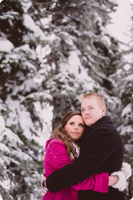 Silverstar-engagement-session_outdoor-skating-portraits_snow-pond-coffeeshop_20_by-Kevin-Trowbridge